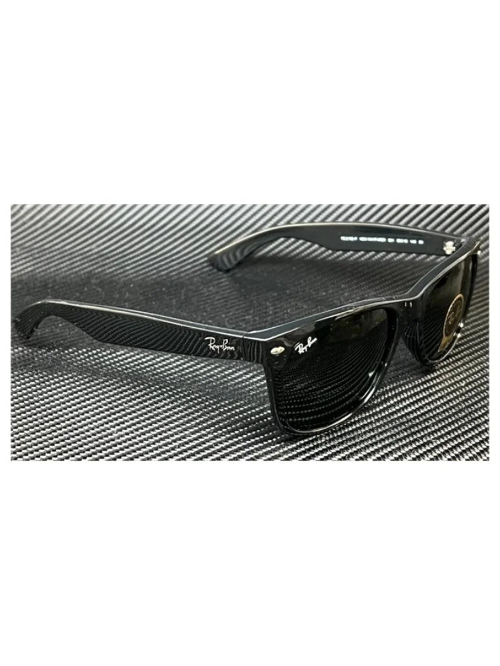 New Ray Ban Men  Black Sunglasses  58- 18- 140